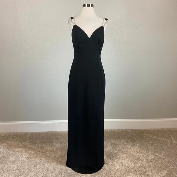 Black Woman Dress - Picture 3 of 3